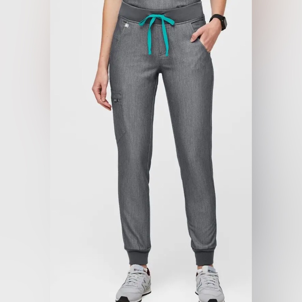 Figs Zamora Graphite Gray Jogger Size M petite